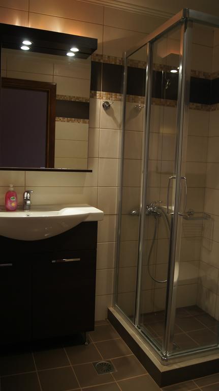 Episkopos Apartments Никиана Екстериор снимка