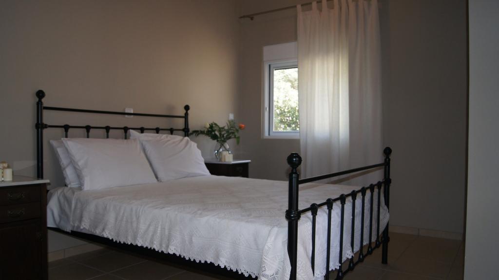 Episkopos Apartments Никиана Екстериор снимка