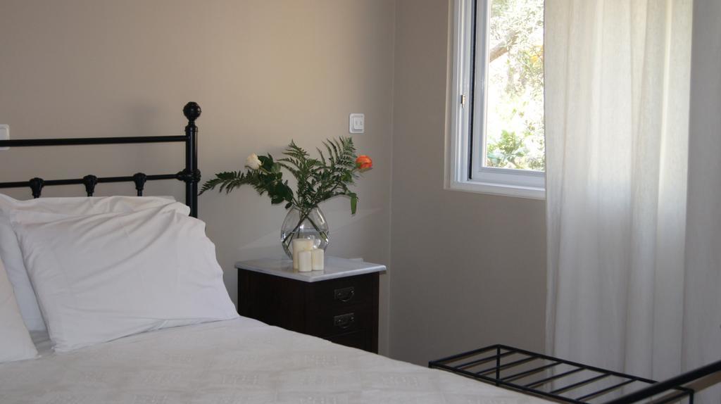 Episkopos Apartments Никиана Екстериор снимка